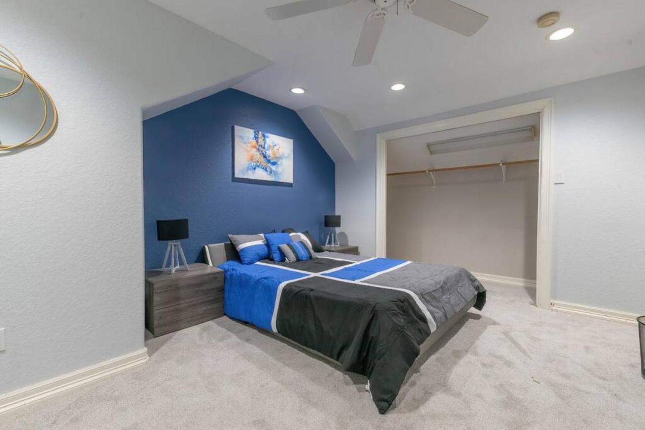 Huge 6 Bedroom With Pool, Spa, 85 Inch Tv, Game Room Houston Exterior photo